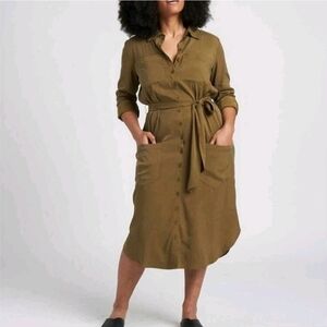 Universal STANDARD OLIVE GREEN DRESS WITH BELT. SIZE 18. MEDIUM